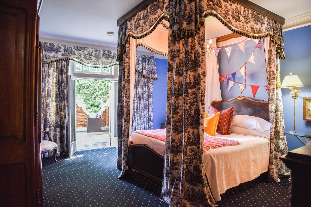 The English Merchant'S Inn Воксагачі Номер фото